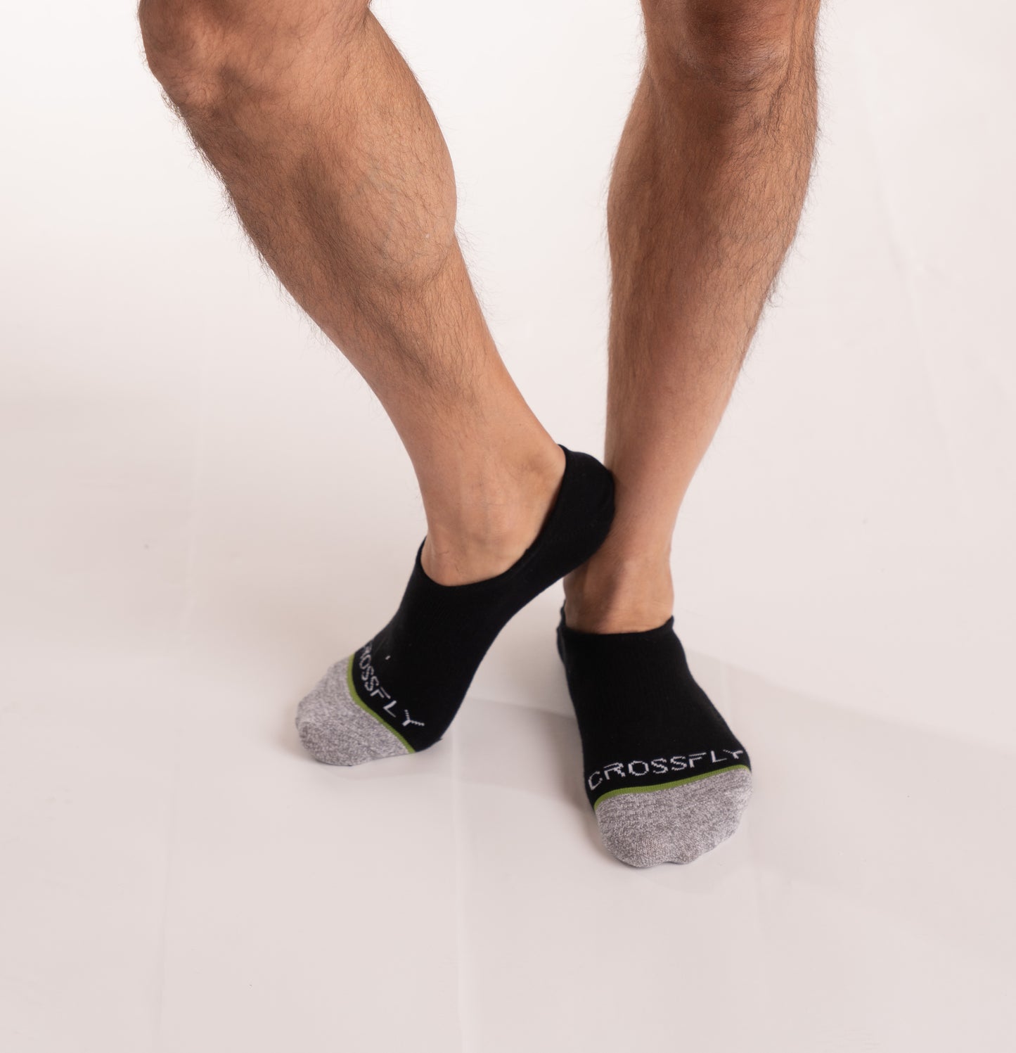 Crossfly men's Original No Show Socks in black from the Everyday series, featuring Flat Toe Seams and 360 Hold.